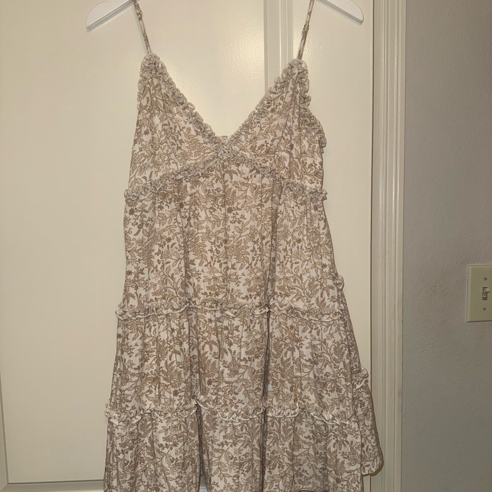 Gianni Bini Beige Floral Spaghetti Strap Dress